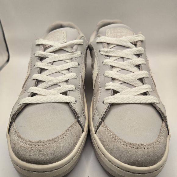 Converse Pro Blaze Classic low-top sneaker in a light gray/pale putty. Mens 7 - Picture 3 of 7